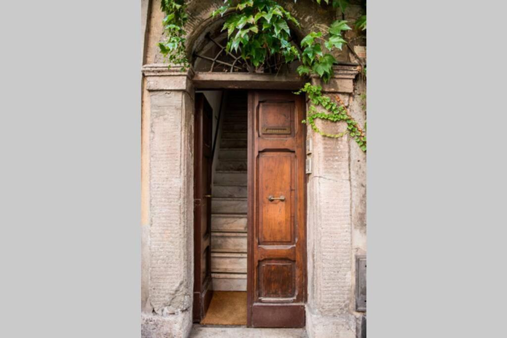 Colosseum/Panisperna Nina Apartament With Terrace ローマ エクステリア 写真